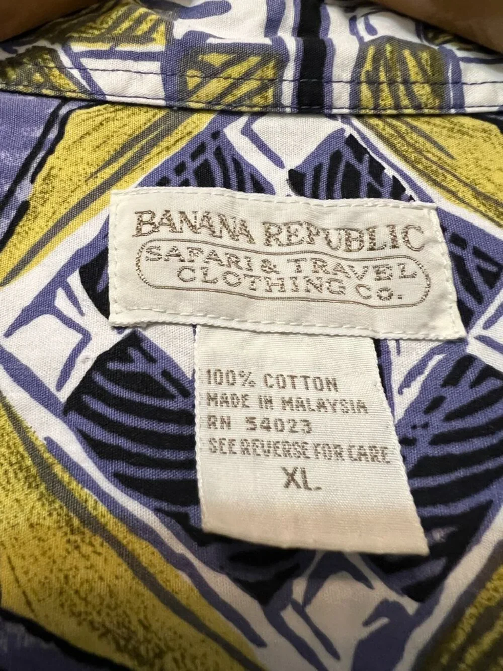 Vintage 90s Banana Republic Safari Travel Geometric Abstract Short Sleeve Shirt